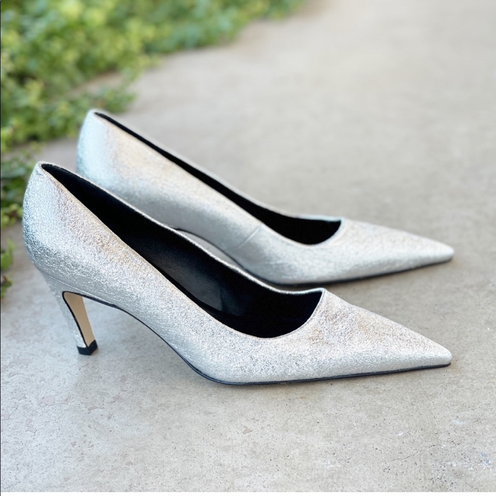 Go to American Silver Heels